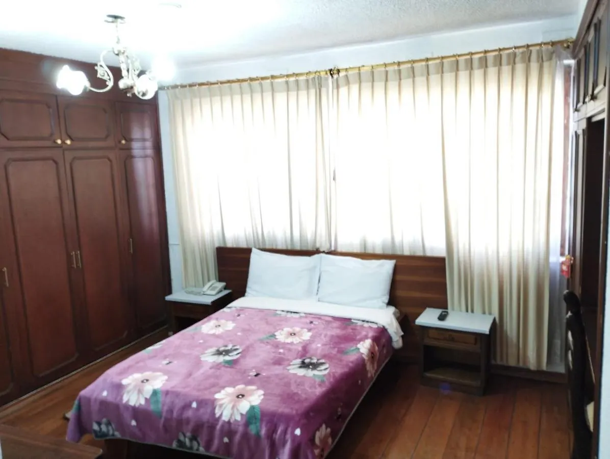 Hostal La Catolica Quito 0*,  Ecuador